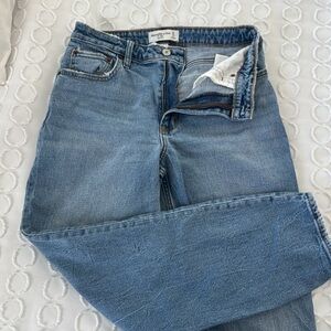 Abercrombie and fitch mom jeans